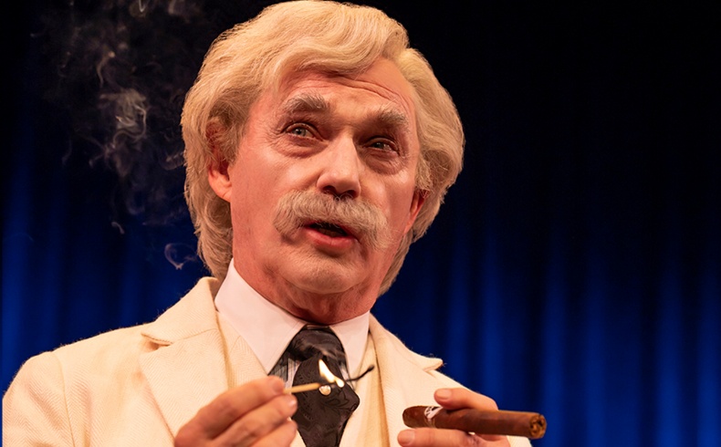 Mark Twain Tonight